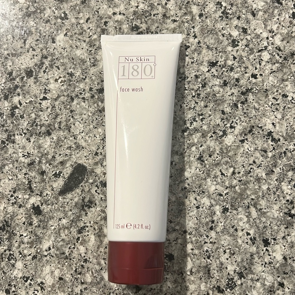 Nu Skin -180 Face wash